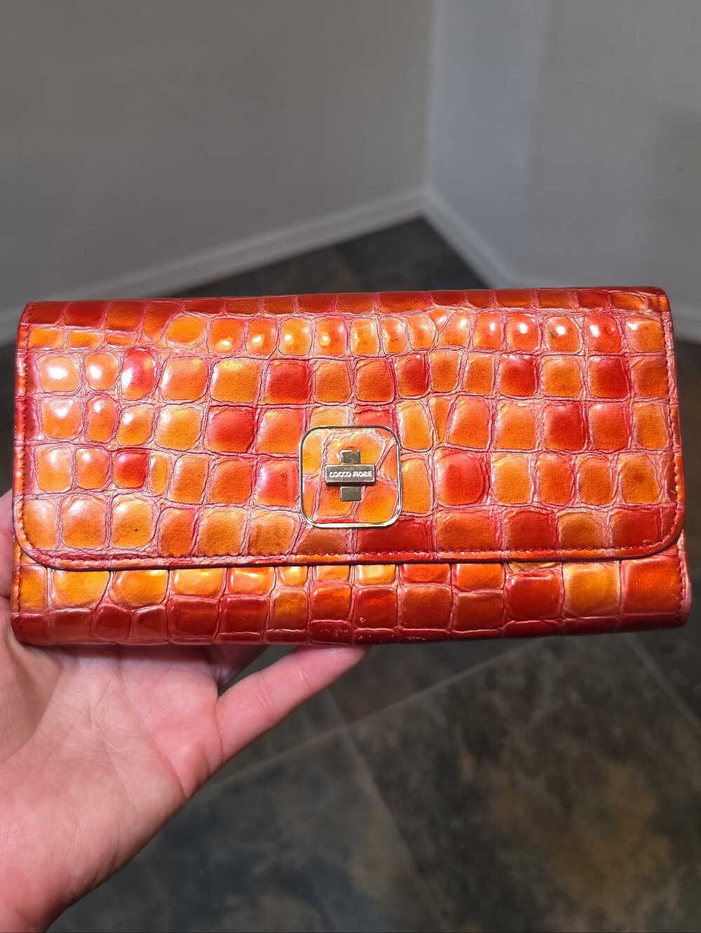 COCCO FIORE Enamel Croco Long Wallet in Red & Orange Gradient Patent Leather